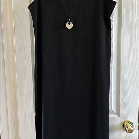 2 piece dress with attached necklace - Picture 10 of 12